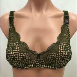 VS Bra